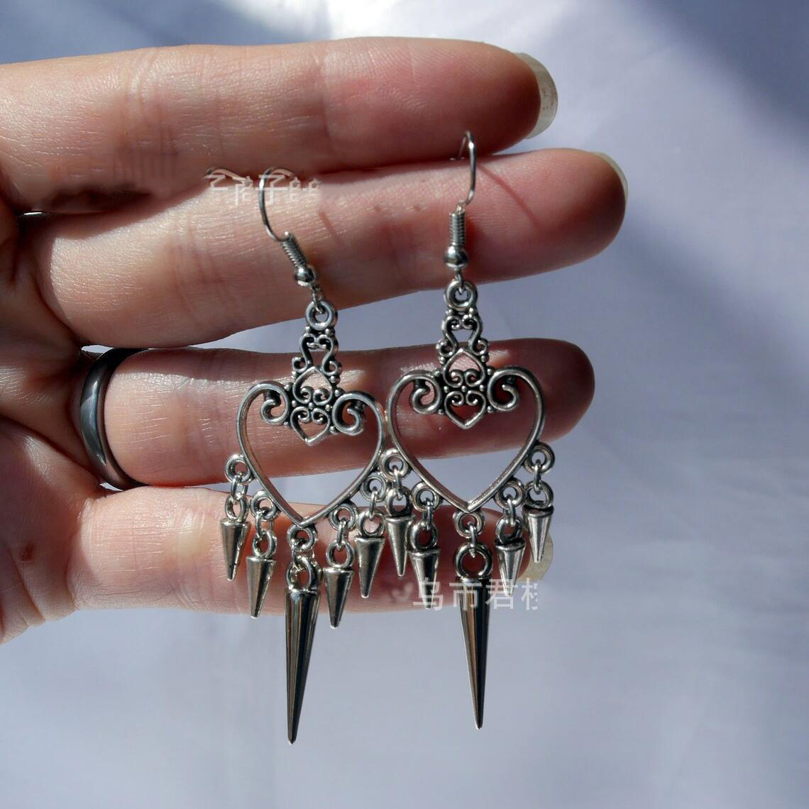Punk Rivet Earrings For Women  - Women'S Victorian Accessories incelemesi ve fiyatı