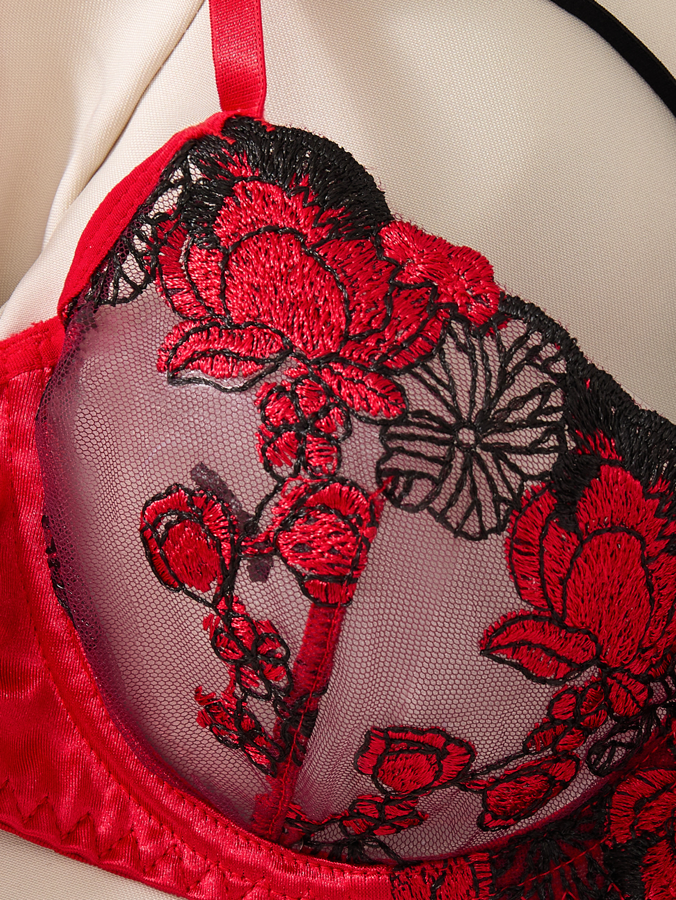 A set of sexy Red lingerie, in - Accessories Woman incelemesi ve fiyatı