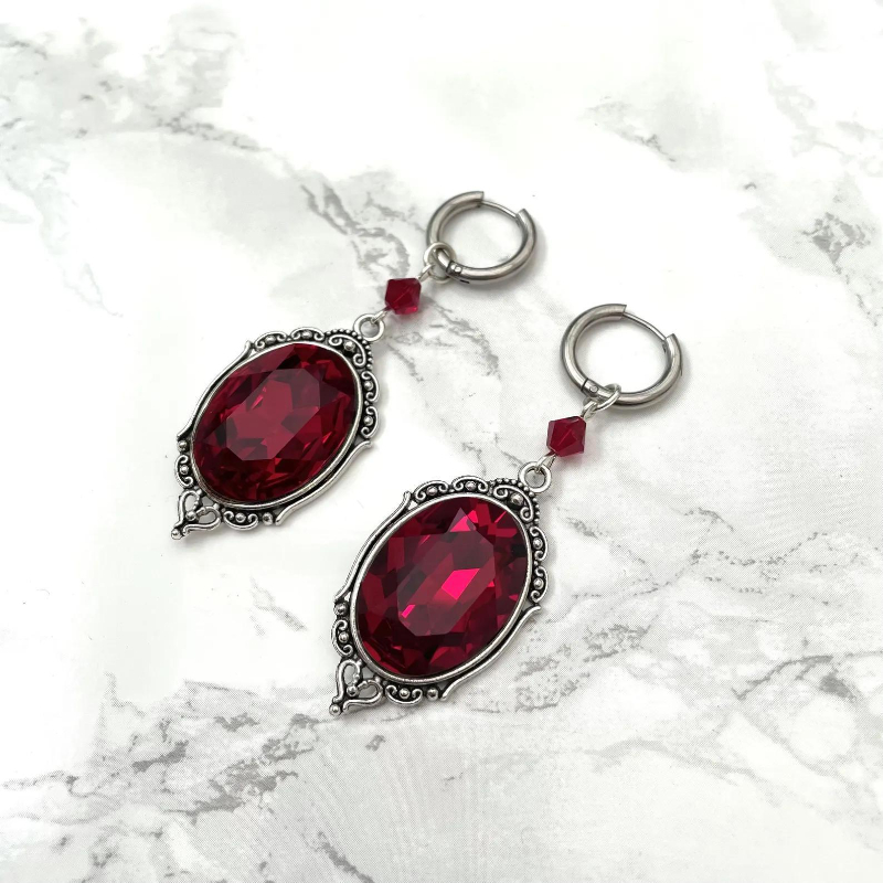 Vampire Cameo Earrings, Gothic - Women'S Victorian Accessories incelemesi ve fiyatı