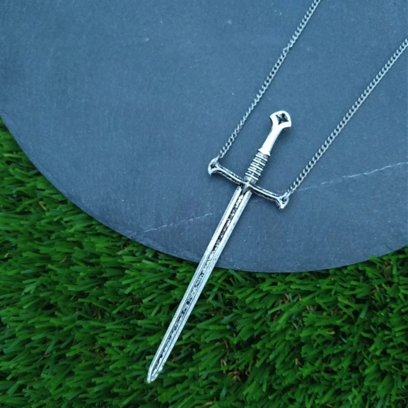 Sword Necklace,crescent Sword  - Women'S Victorian Accessories incelemesi ve fiyatı