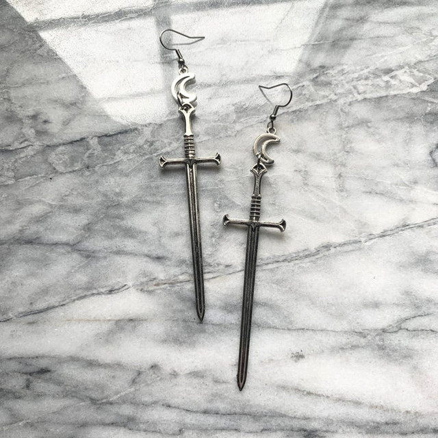 Sword Necklace,crescent Sword  - Women'S Victorian Accessories incelemesi ve fiyatı