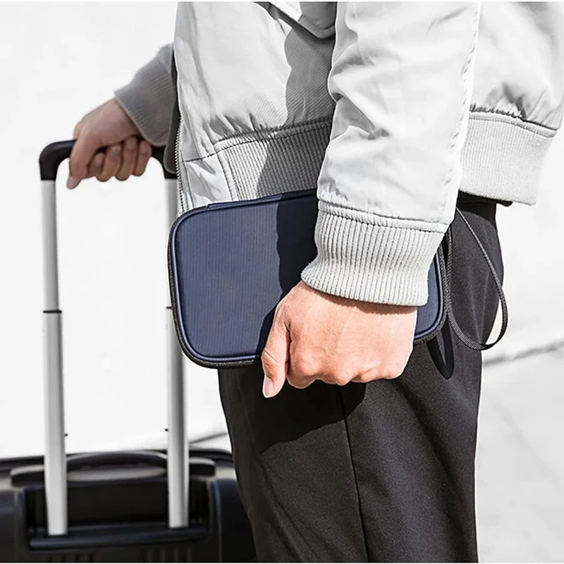 Lightweight Family Travel Pass - Women'S Accessories Wallet incelemesi ve fiyatı